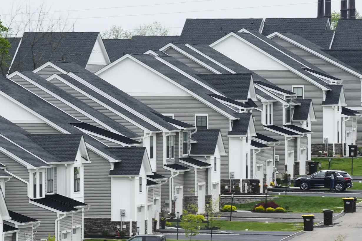 Homebuilders step up construction of single-family homes as 30-year mortgage rate eases below 7%