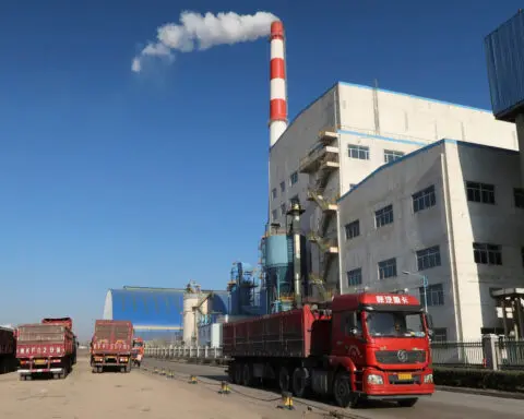 China factory, services activity slows in April, denting economic momentum