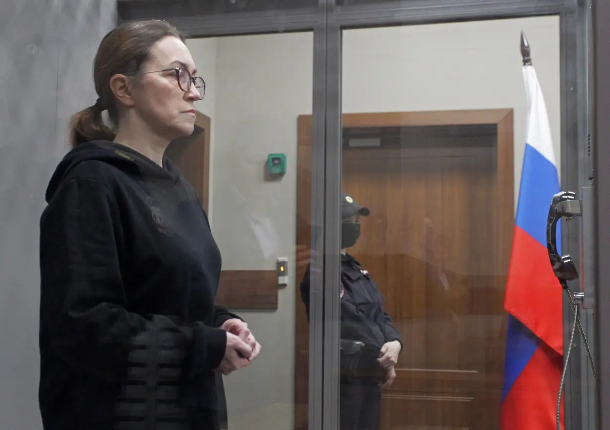 Journalist Alsu Kurmasheva attends a court hearing in Kazan