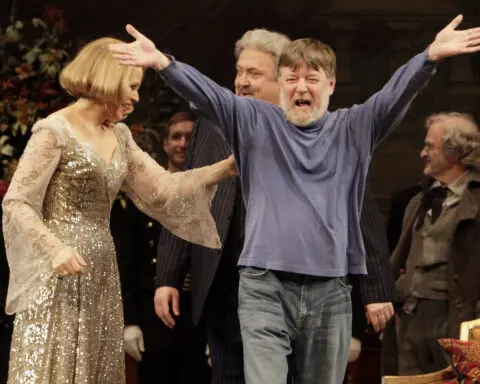 Conductor Andrew Davis dies at 80, headed Lyric Opera of Chicago and orchestras on 3 continents