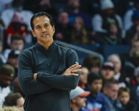 Erik Spoelstra, Miami Heat agree on largest contract ever for NBA coach, AP source says