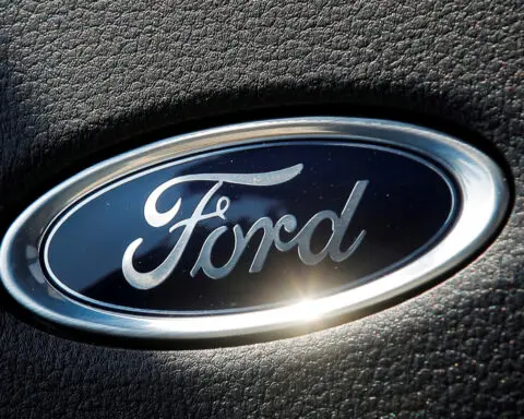 US auto sector 'whipsawed' by politicians, Ford chairman says