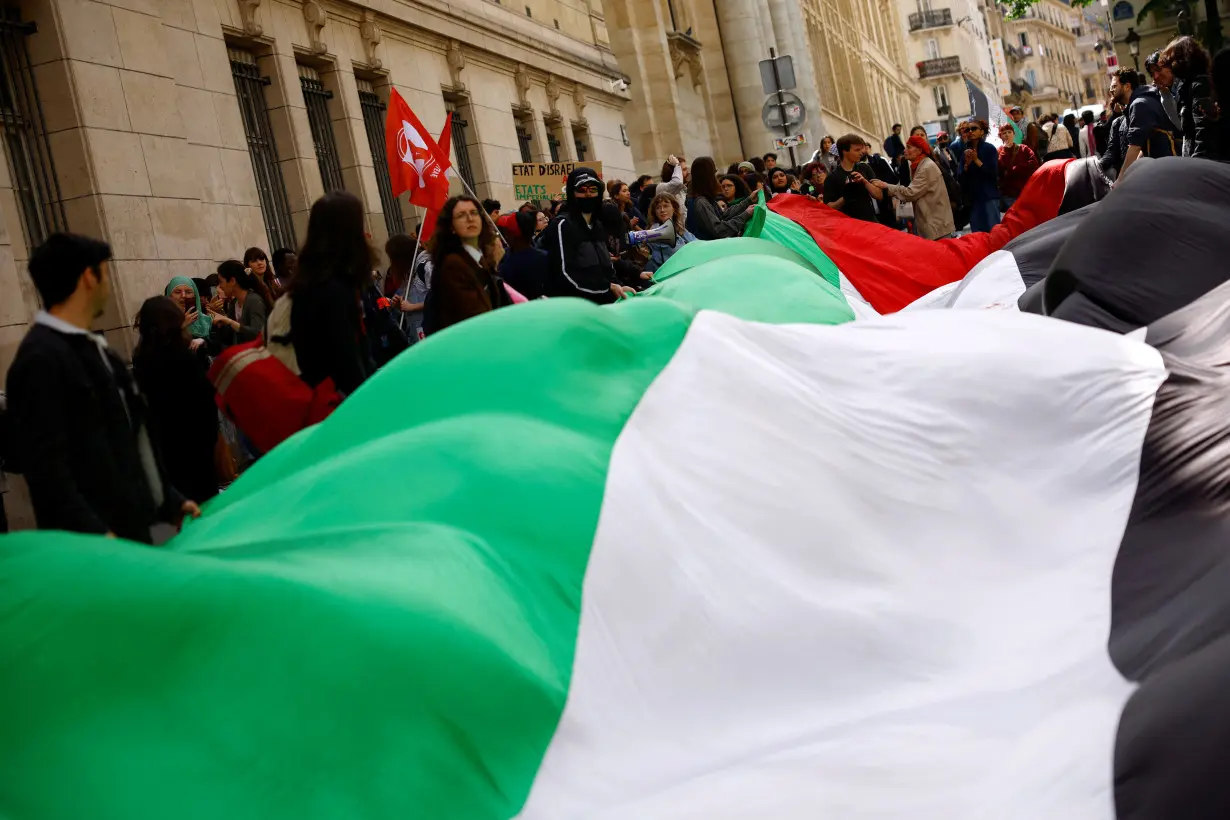 LA Post: Paris police clear Gaza protesters at Sorbonne university