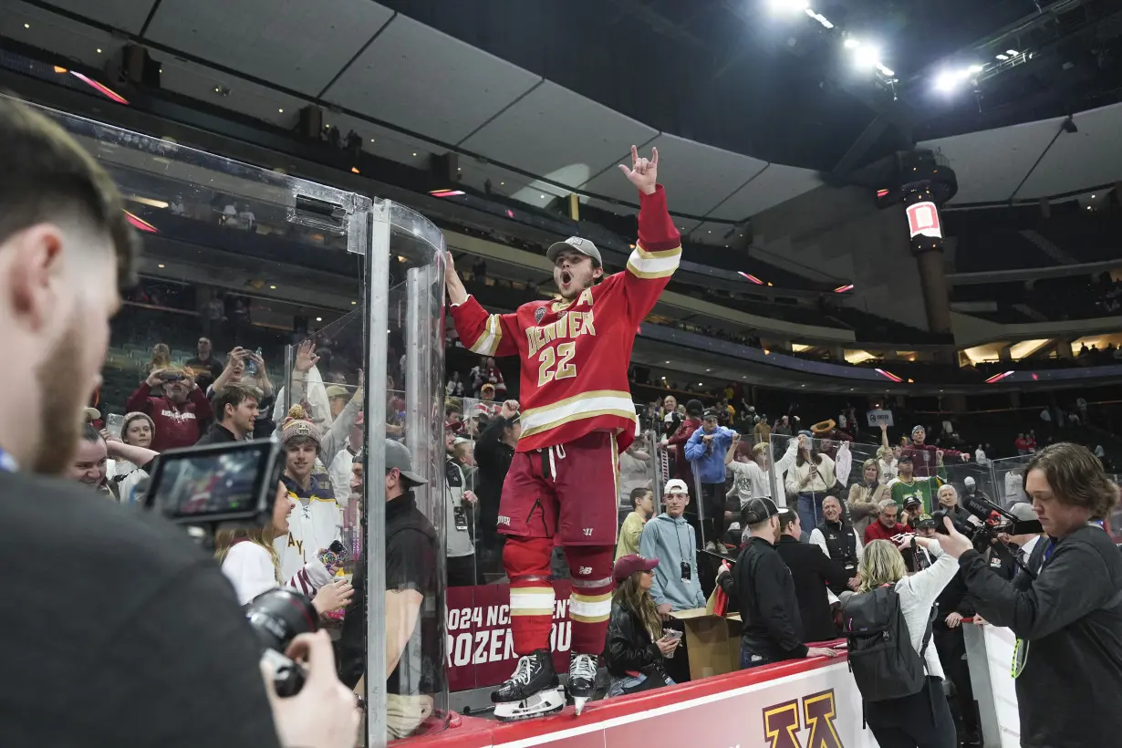 NCAA Denver Boston College Hockey