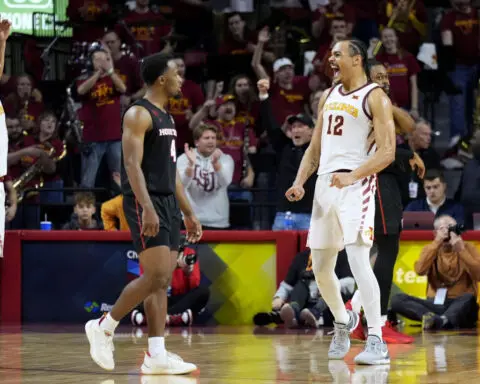 Iowa State beats nation's final undefeated team, No. 2 Houston, 57-53