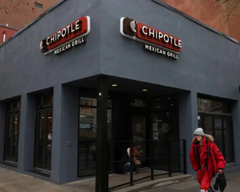 Chipotle lifts annual sales forecast as customer traffic holds up despite uncertainties