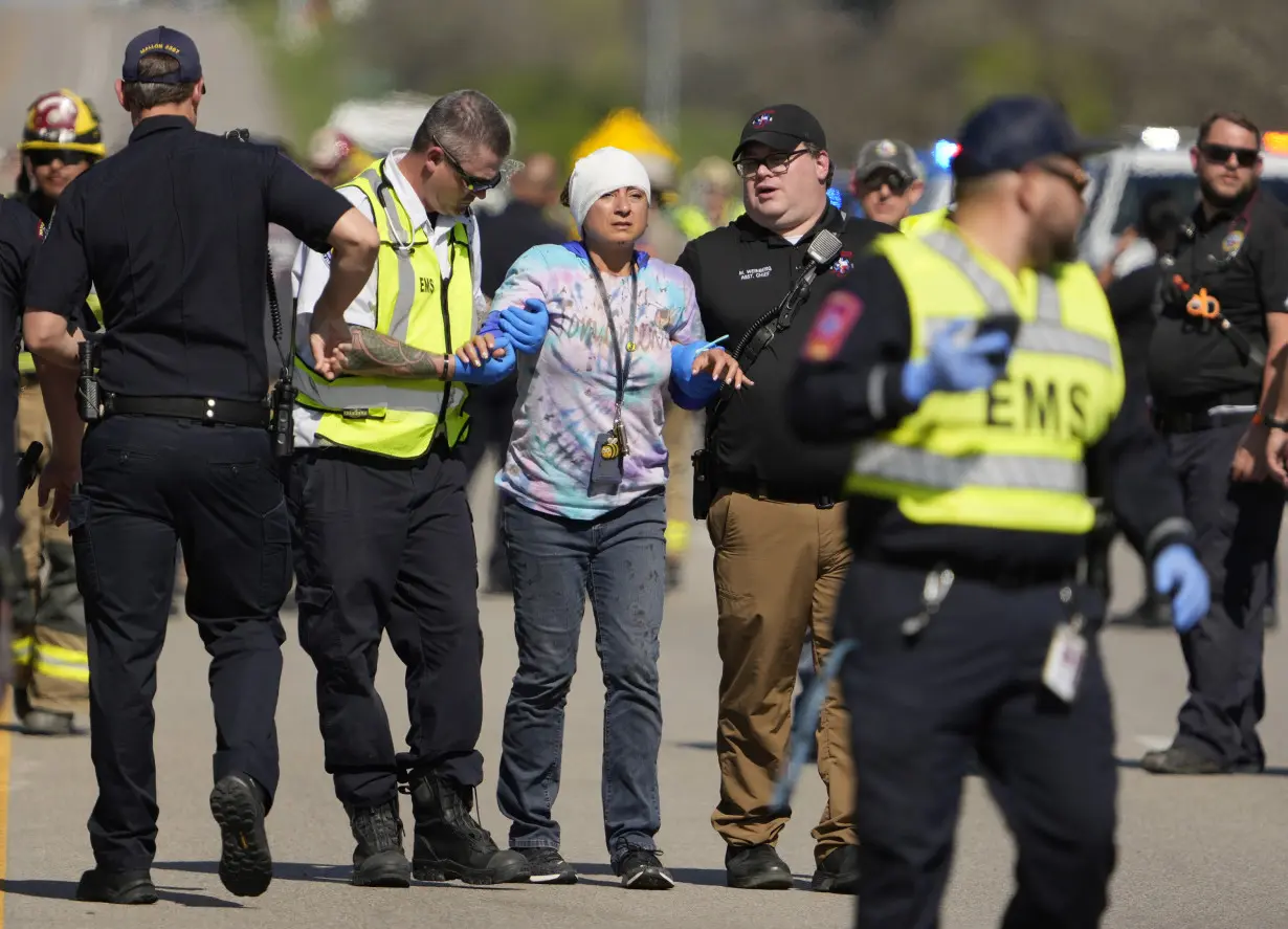 Texas school bus with more 40 students crashes, killing 2 people, authorities say