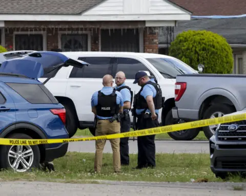 3 Louisiana officers wounded by gunfire in standoff with shooting suspect, police say