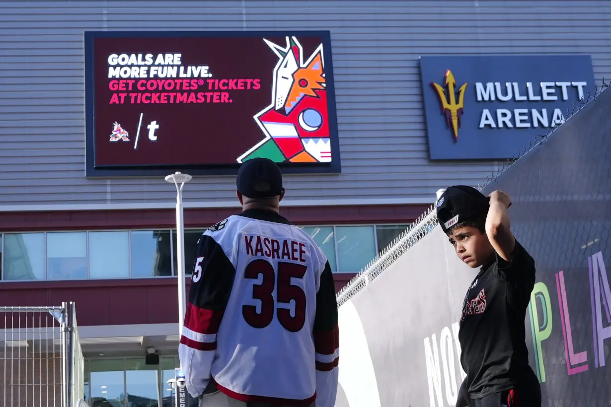 Party's over: Coyotes end tenure in the desert with raucous atmosphere before move