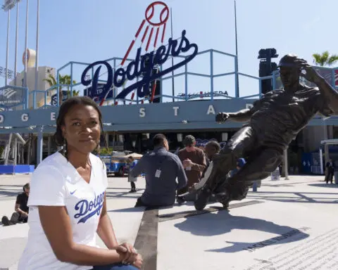 Jackie Robinson remembered around MLB on 77th anniversary of him breaking baseball's color barrier