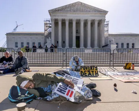 With homelessness on the rise, Supreme Court to weigh bans on sleeping outdoors