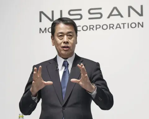 Honda and Nissan agree to work together on developing electric vehicles and intelligence technology