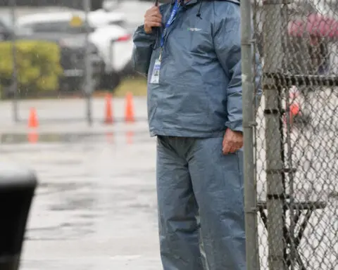 Rain pushes Daytona 500 to Monday in first outright postponement since 2012