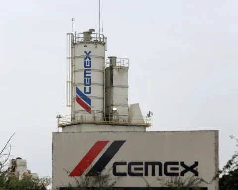 Mexican cement maker Cemex's Q1 profit climbs despite dip in volumes