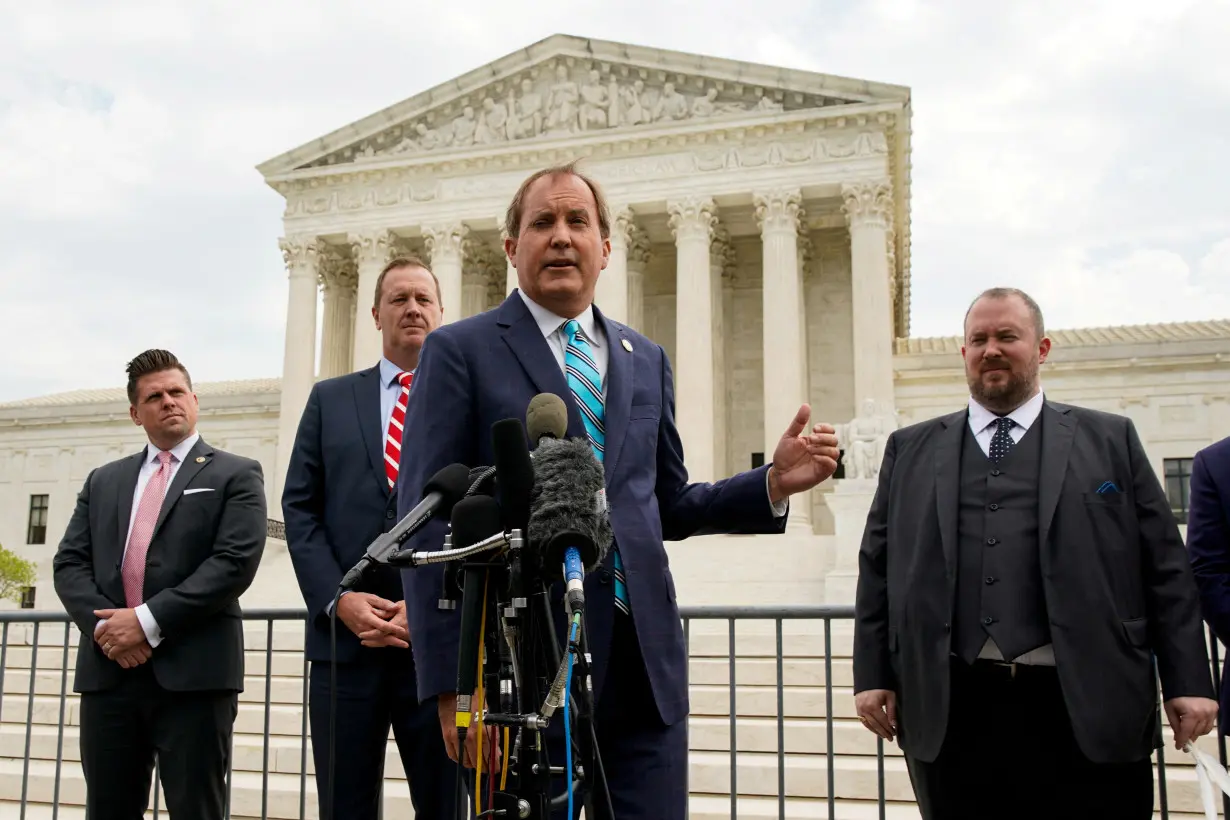 FILE PHOTO: U.S. Supreme Court hears oral arguments in President Joe Biden's bid to rescind a Trump-era immigration policy, in Washington