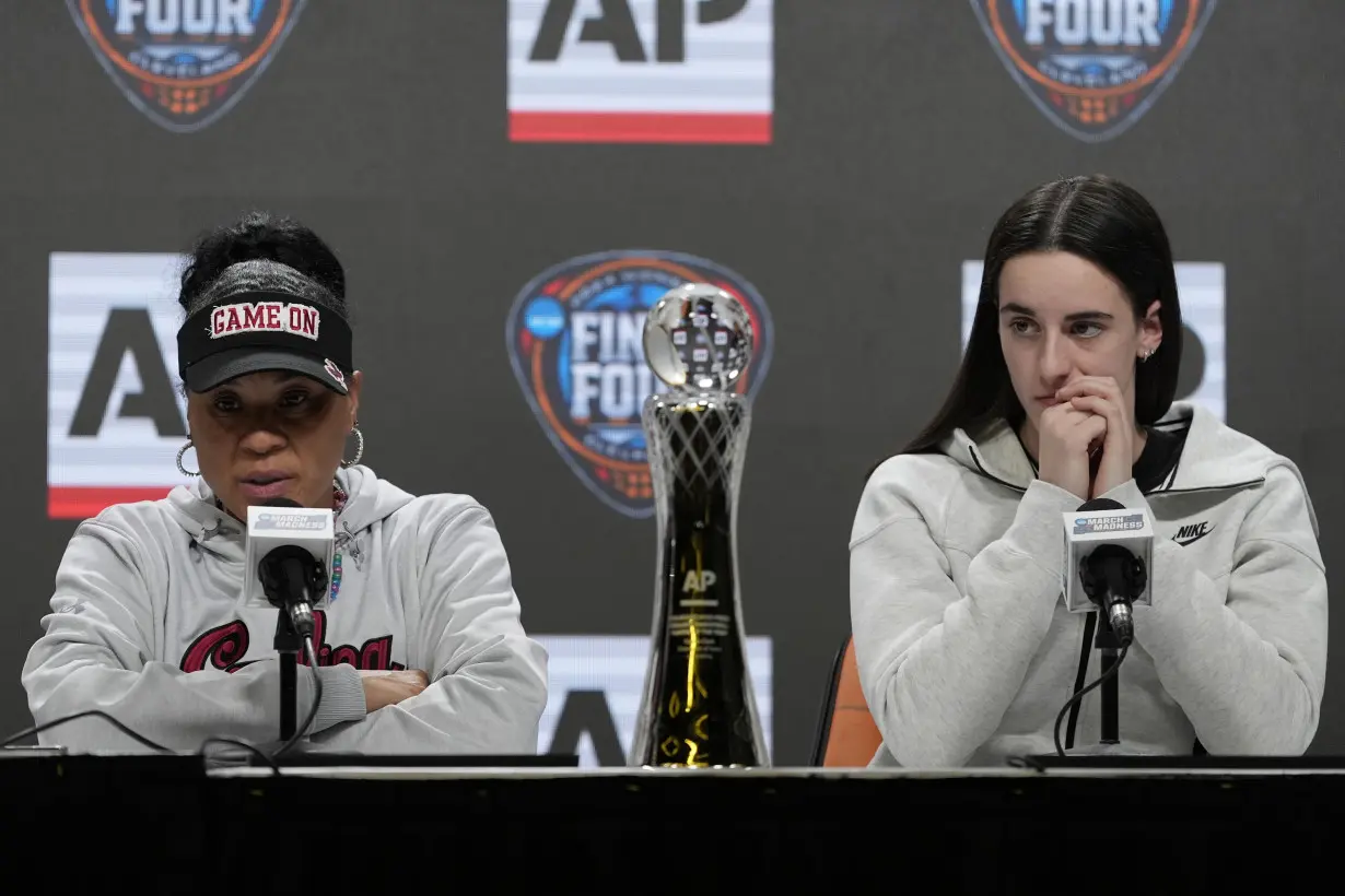 NCAA AP Womens Coach and Player of the Year Basketball