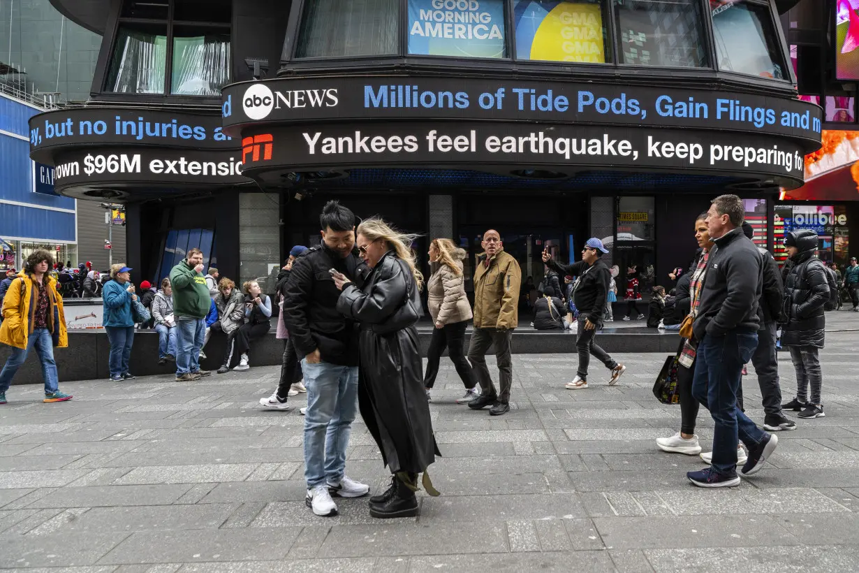 LA Post: Earthquake shakes New York City area