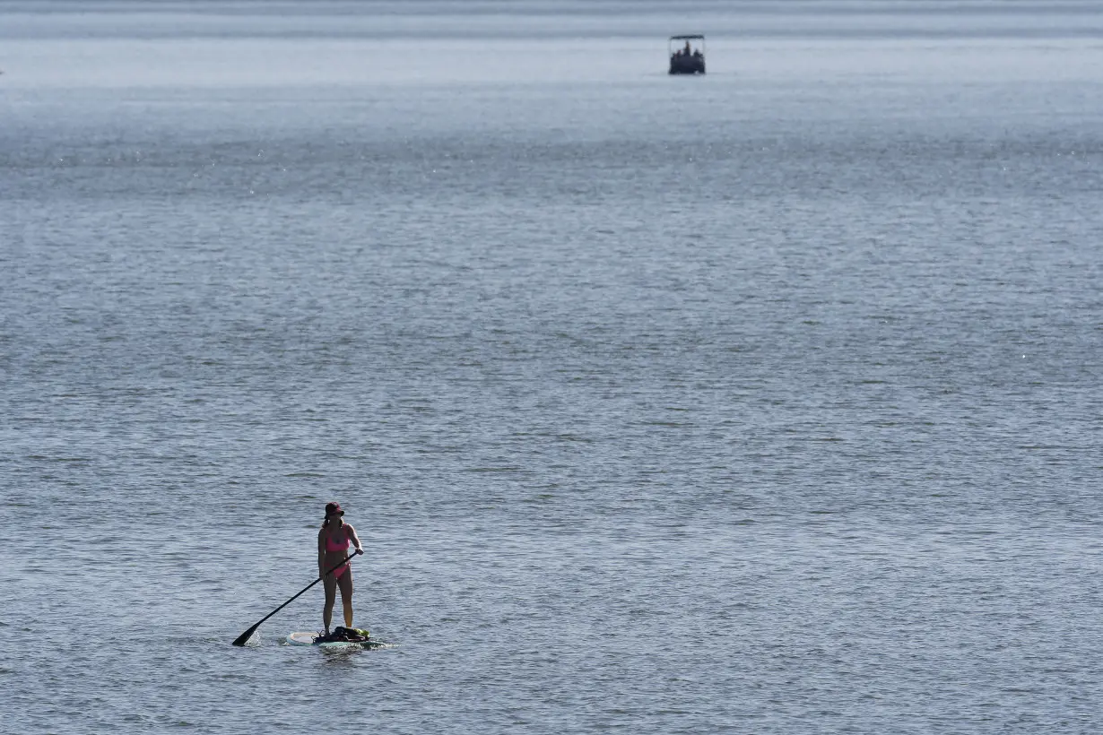 Warm weather brings brings a taste of spring to central and western United States