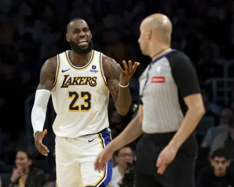 LeBron James to miss Lakers' key showdown with Minnesota due to flu-like symptoms