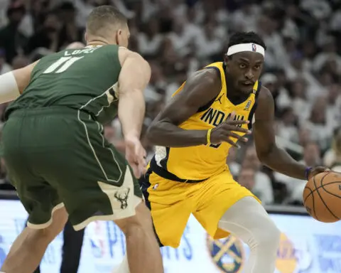 Pascal Siakam leads resurgent Pacers offense in 125-108 victory that evens series with Bucks