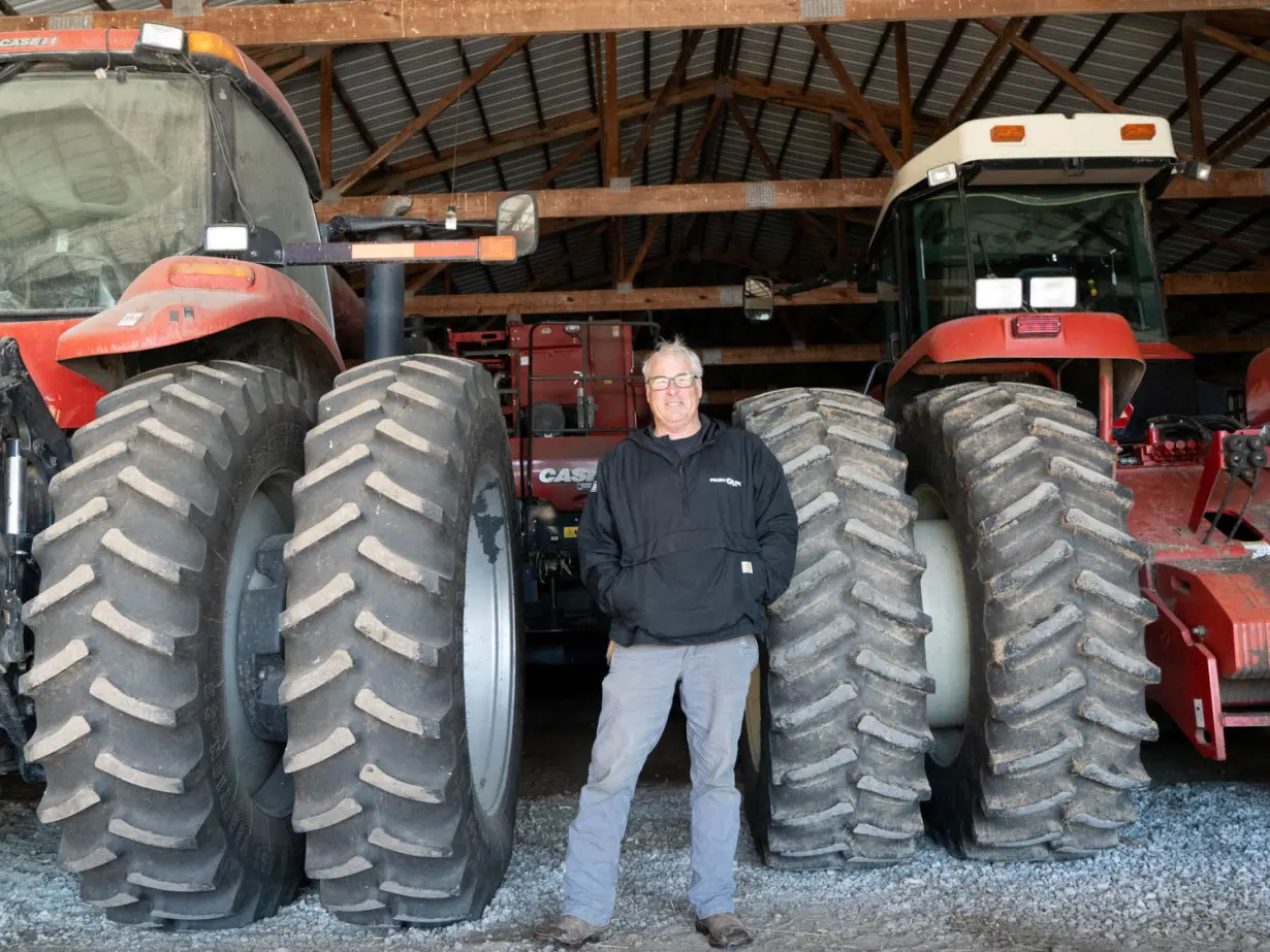 US farmers stuck with record supplies of corn as prices tank