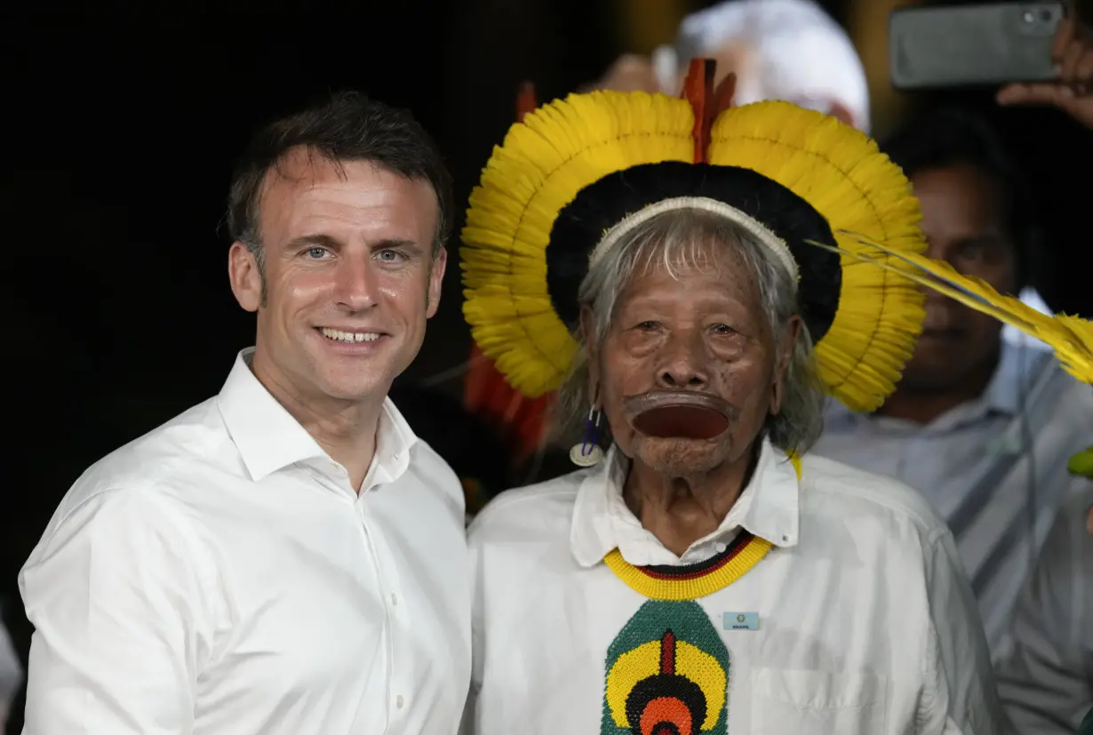 The presidents of France and Brazil meet and announce a $1.1 billion investment plan for the Amazon