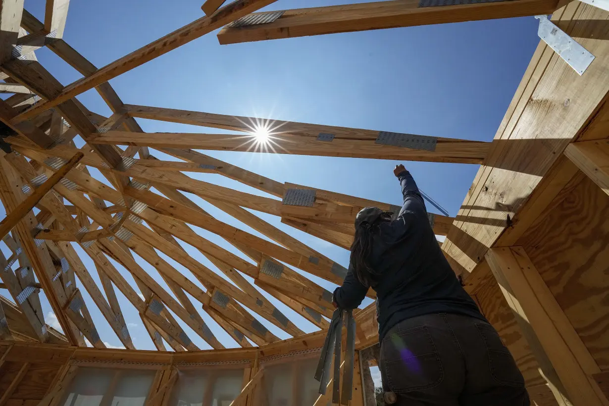 LA Post: Some houses are being built to stand up to hurricanes and sharply cut emissions, too