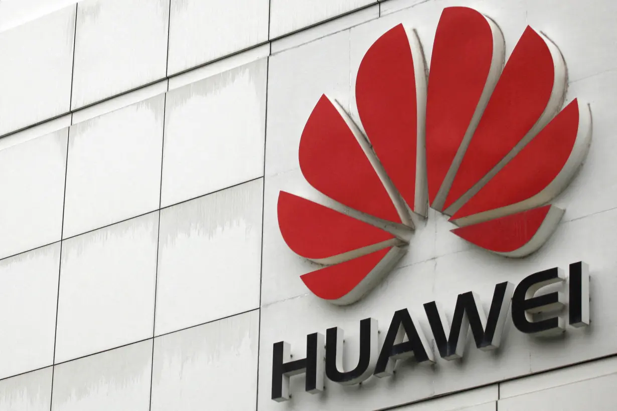 LA Post: Huawei's new phone uses more China-made parts, memory chip