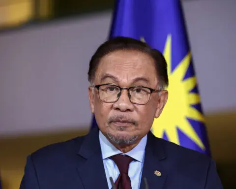 Malaysia PM says no evidence of ship-to-ship transfer of Iranian oil off Malaysia