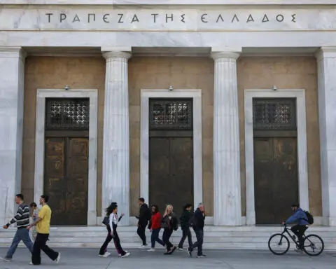 Greece's economy to grow by 2.1% in 2024, think tank says