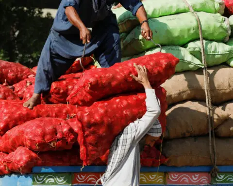 Pakistan growth target 3.6% next year, inflation to dip to 12%, ministry says