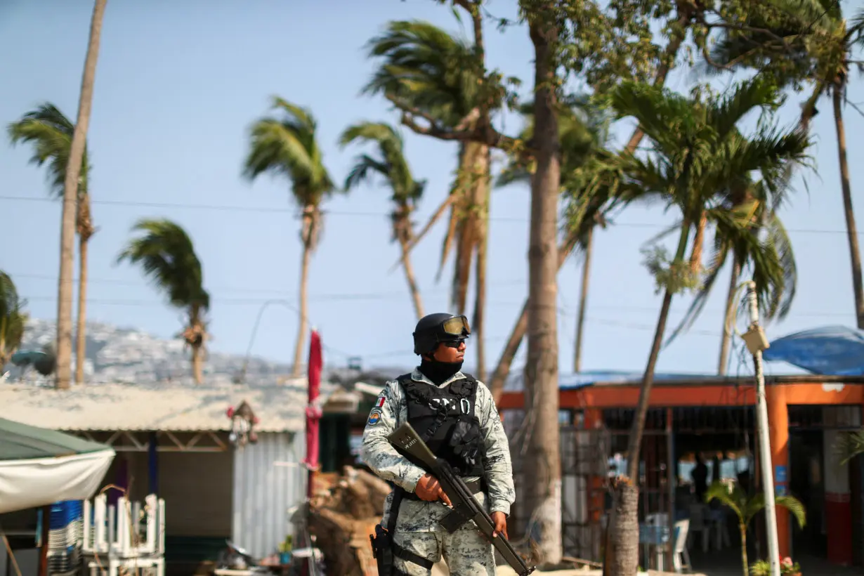 Candidates face electoral campaign amid violence in Acapulco