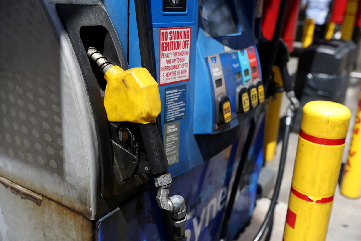 LA Post: Seasonal US fuel demand hits pandemic lows, weighs on refining margins