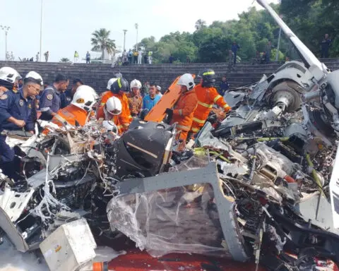 Malaysian navy helicopters collide in mid-air, 10 killed