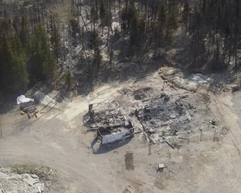 A wildfire has forced out hundreds of residents in Canada's oil sands hub of Fort McMurray