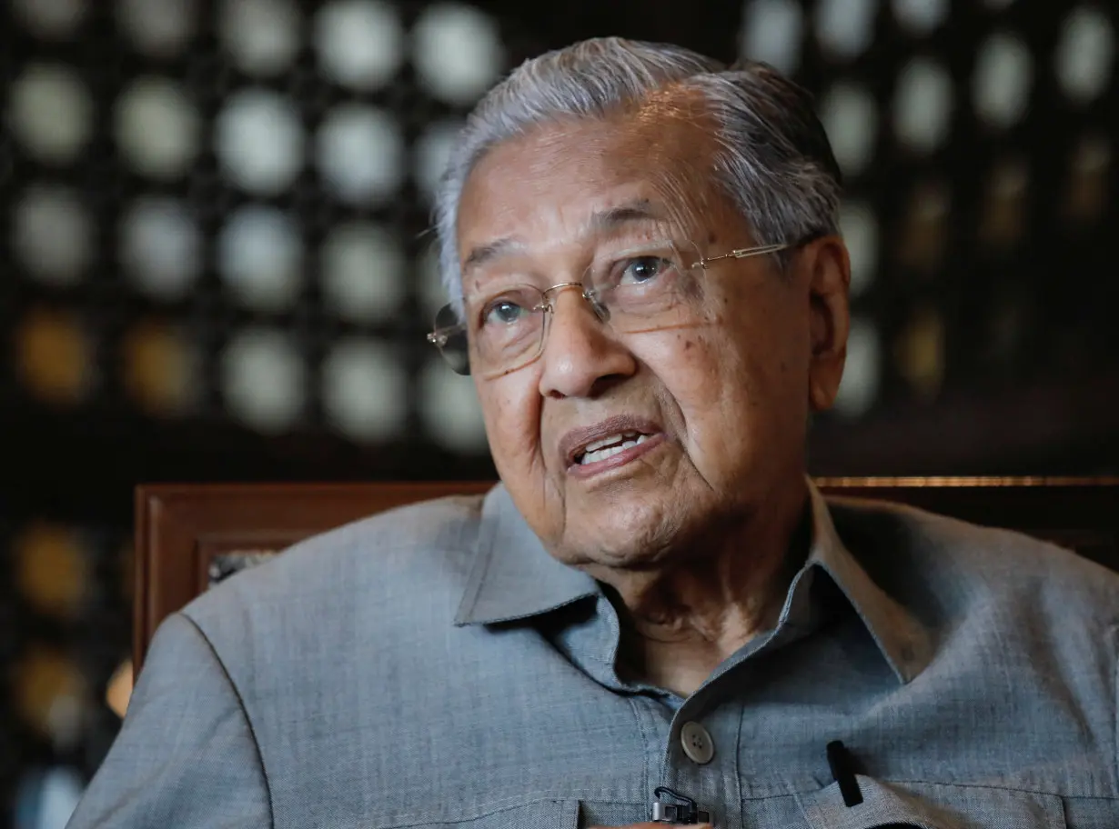 LA Post: Malaysia ex-PM Mahathir facing anti-graft probe in a case involving his sons