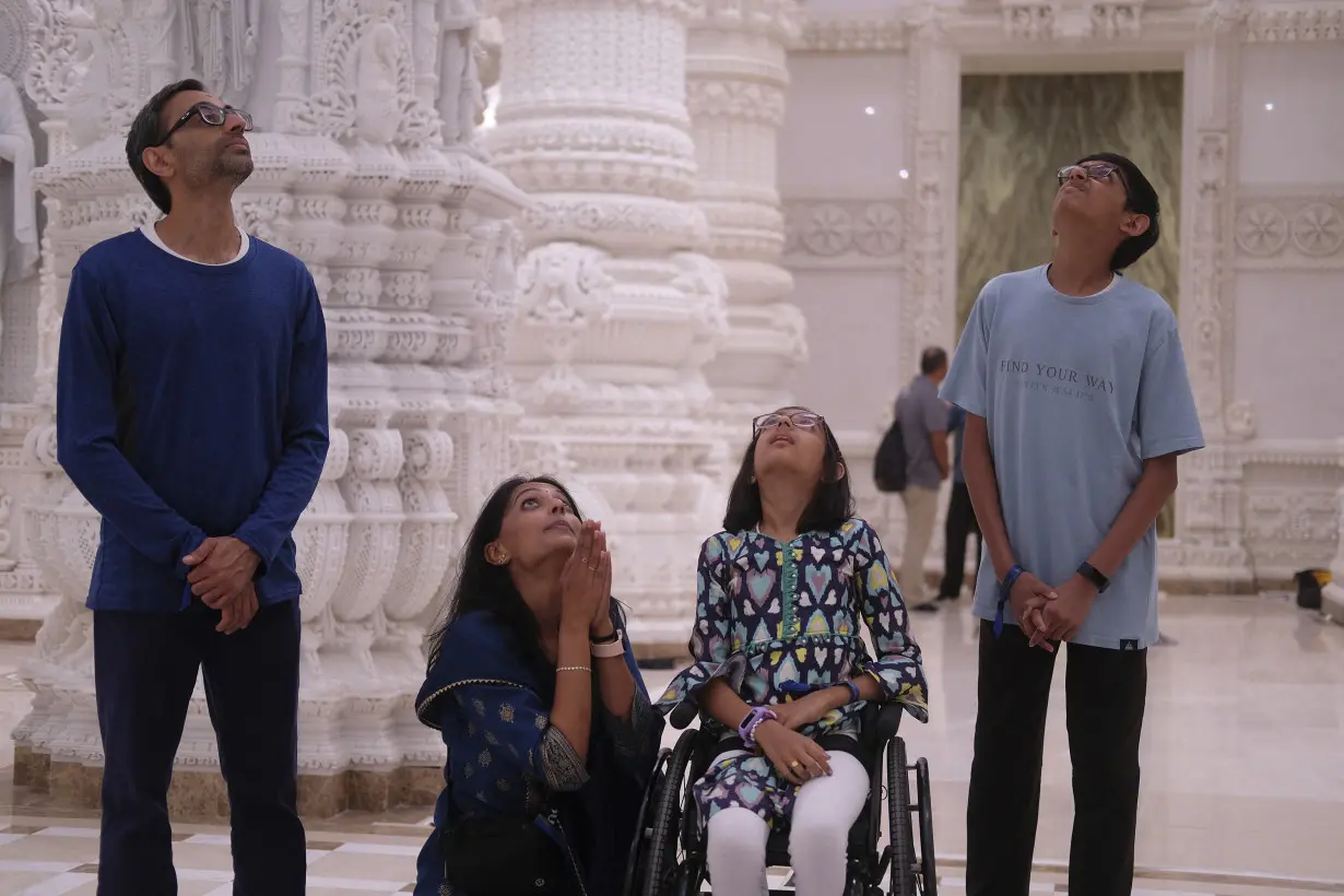 Largest Hindu temple outside India in the modern era opens in New Jersey