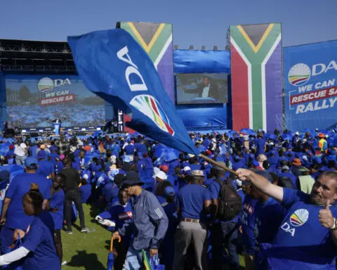 South Africa's main opposition party rallies support as it concludes election campaign