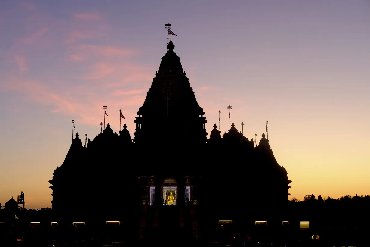 Largest Hindu temple outside India in the modern era opens in New Jersey