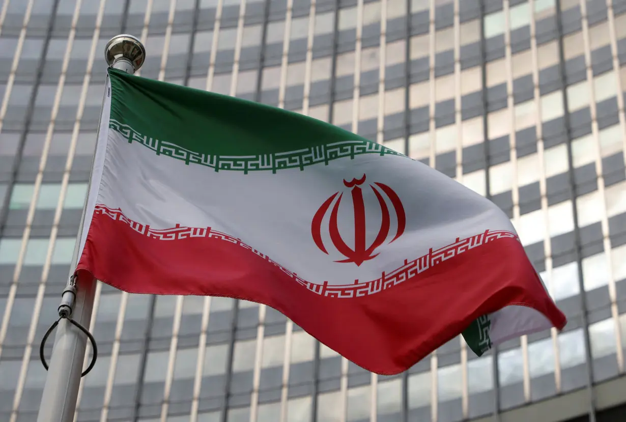 LA Post: Iran to change nuclear doctrine if existence threatened, adviser to supreme leader says
