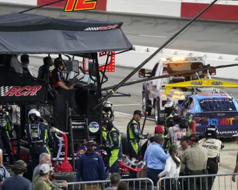 Ricky Stenhouse Jr vows not to retaliate, wreck Kyle Busch at Coca-Cola 600 in Charlotte