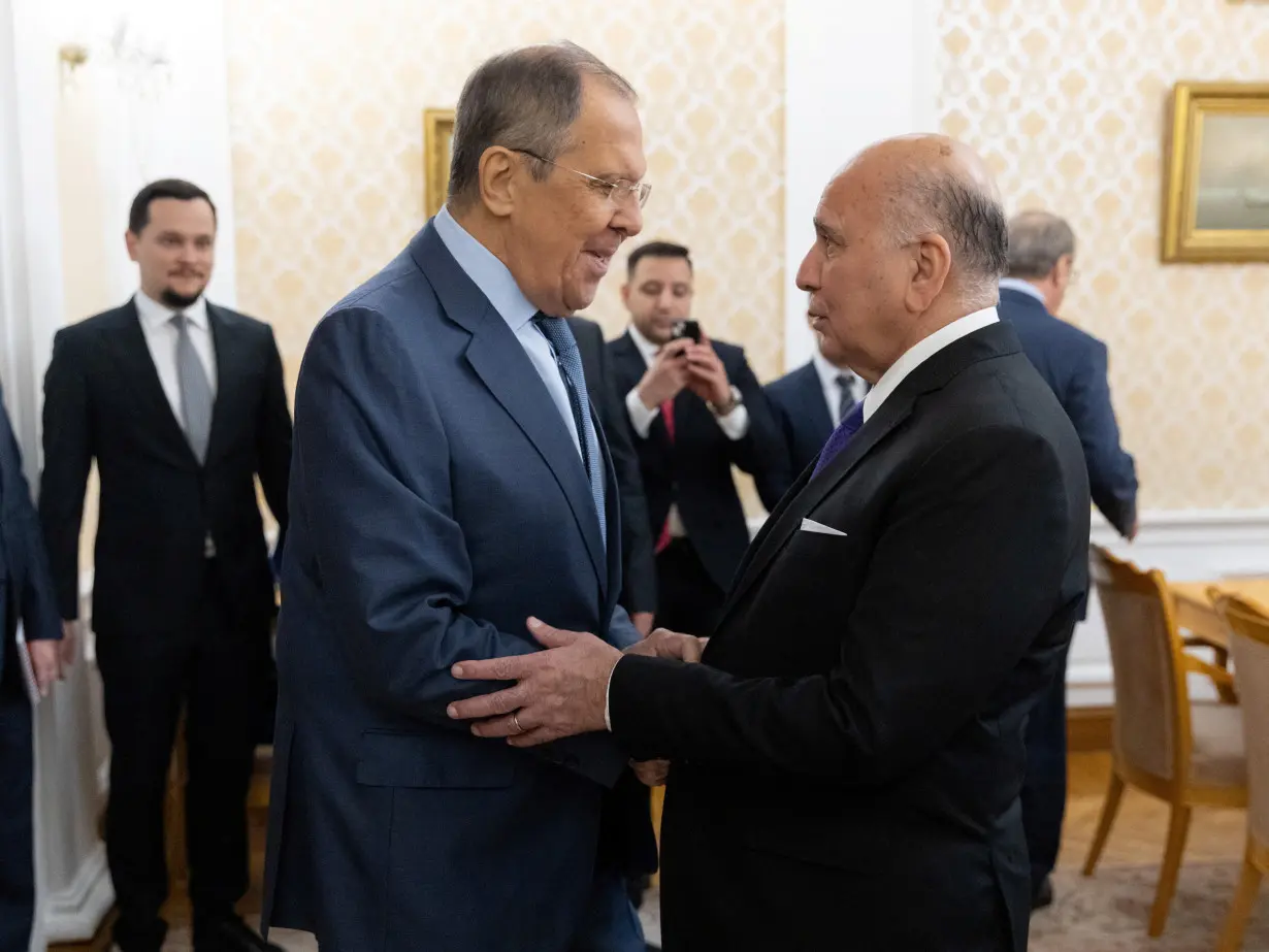 Russia's Foreign Minister Sergei Lavrov and Iraq's Foreign Minister Fuad Hussein meet in Moscow