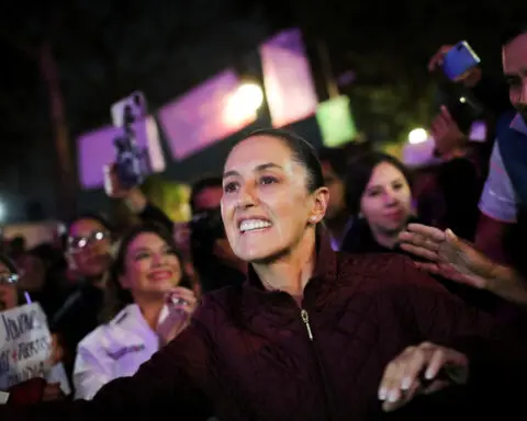 Mexico's presidential frontrunner Sheinbaum widens lead in April poll