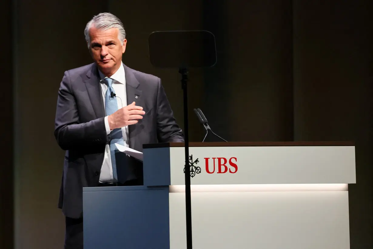 LA Post: UBS CEO says job cuts in Switzerland to start in late 2024