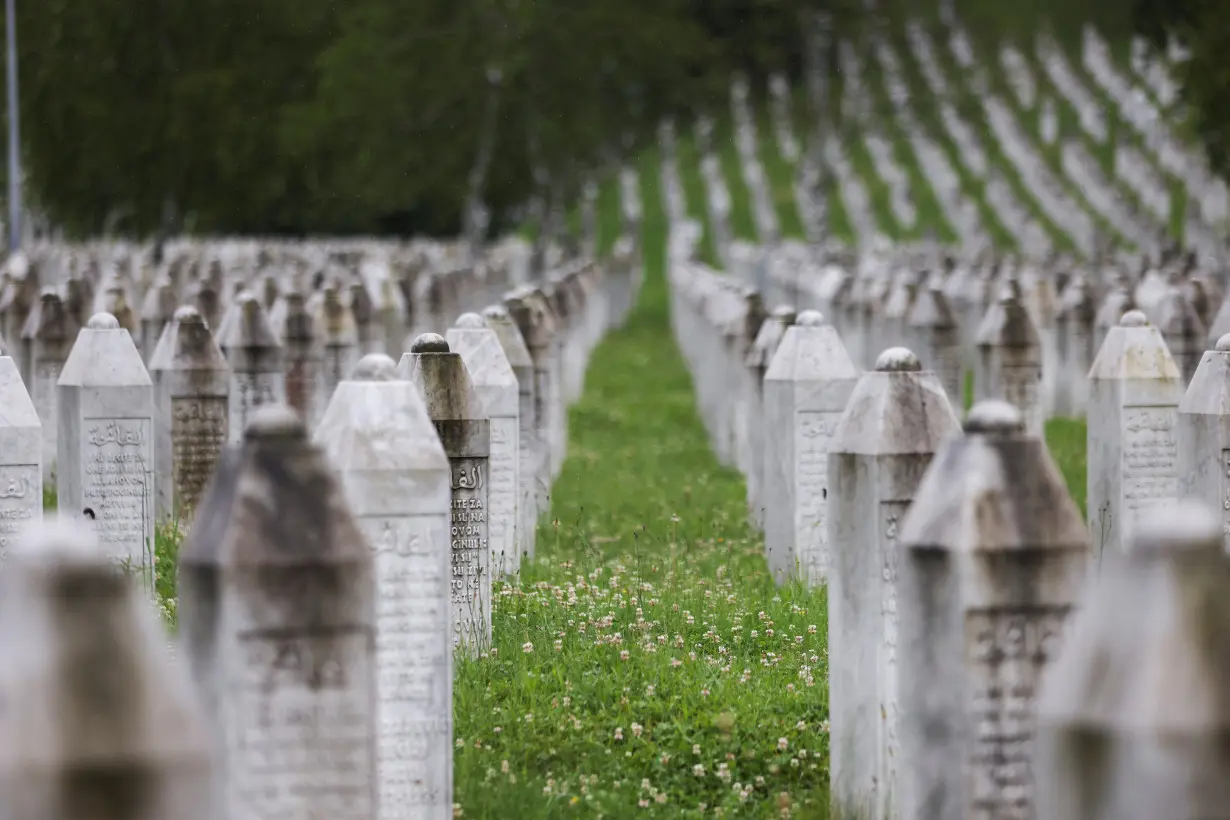 Bosnia UN resolution on Srebrenica genocide