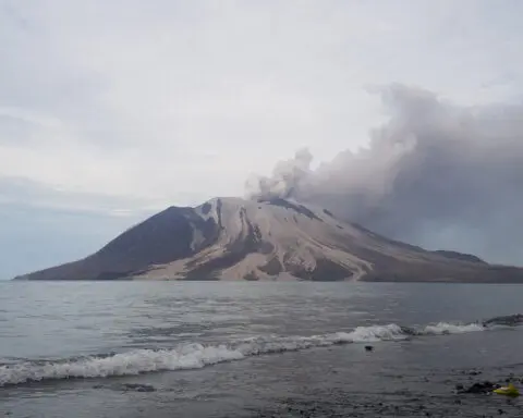 Evacuation continues following Indonesia's Ruang volcano eruption