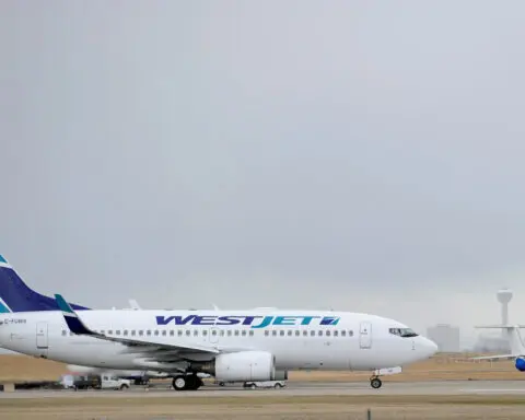 WestJet Encore reaches tentative agreement with pilots