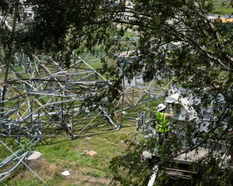 Houston area grapples with heat, power cuts after major storms