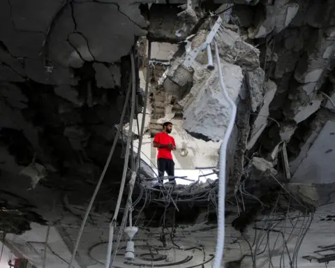 Hamas, CIA director to hold talks in Cairo on Gaza truce