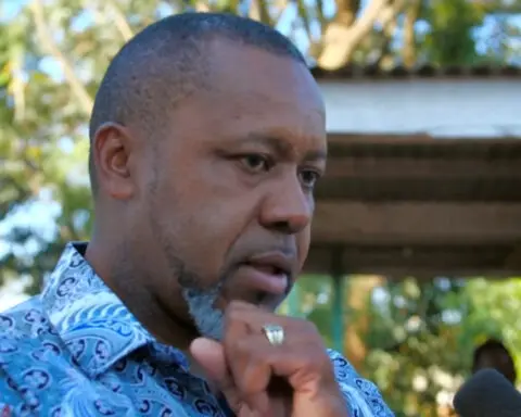 Malawi court drops corruption charges against vice president